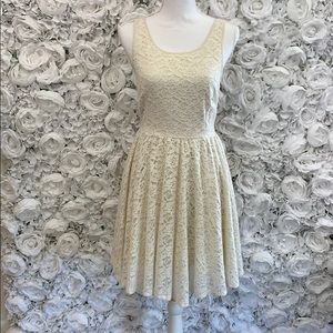 White lace dress